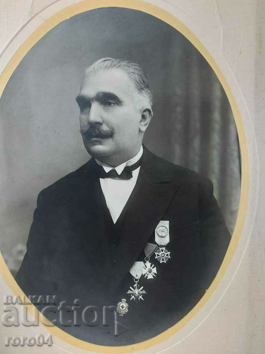 ORDERS - MEDALS - PHOTO - CARDBOARD - 7 ORDERS - MEDALS - PHOTO - CARDBOARD - 7