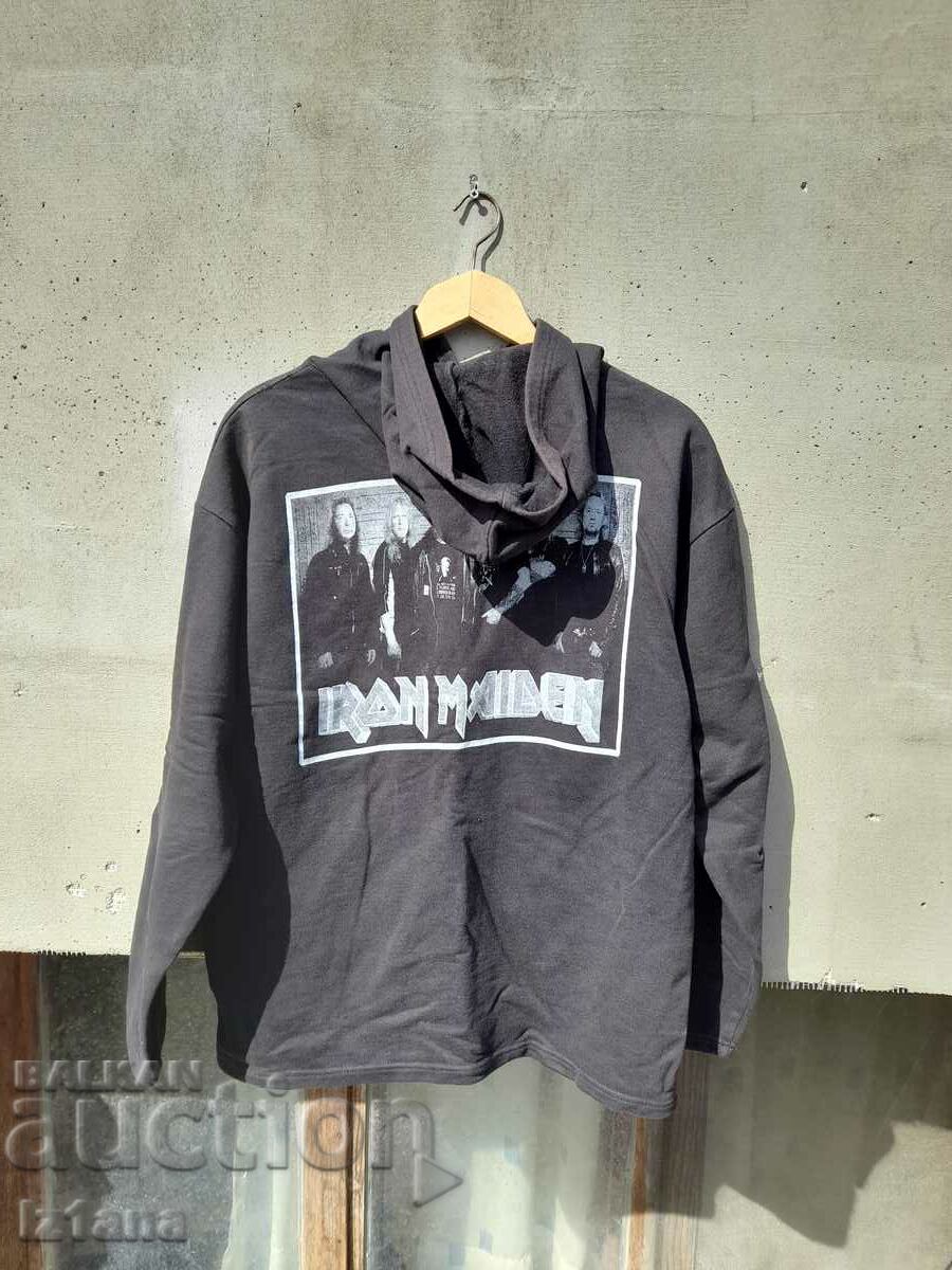 Delivery of Iron Maden sweatshirt Delivery of Iron Maden sweatshirt