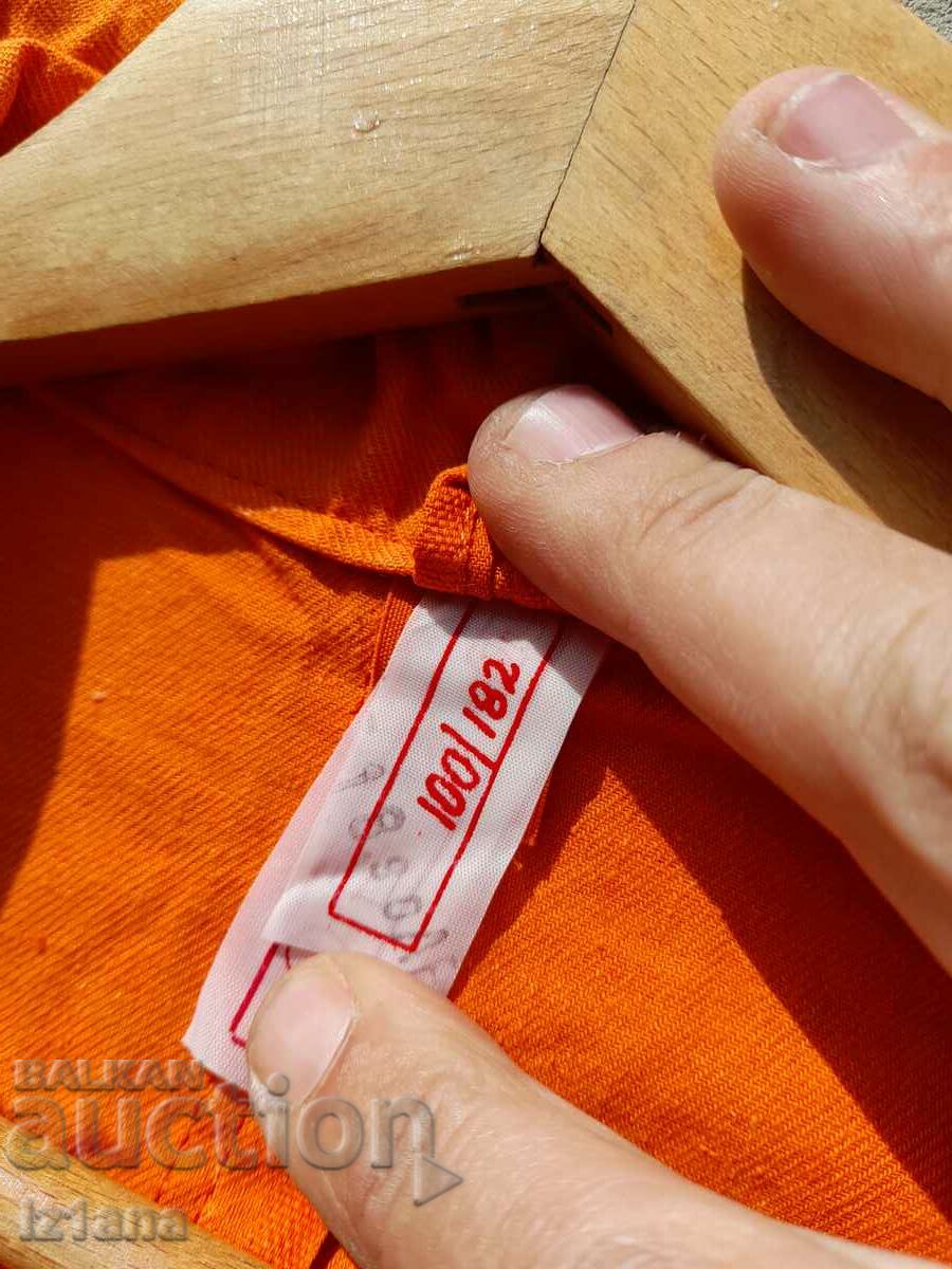 Delivery of An old set of work clothes Delivery of An old set of work clothes