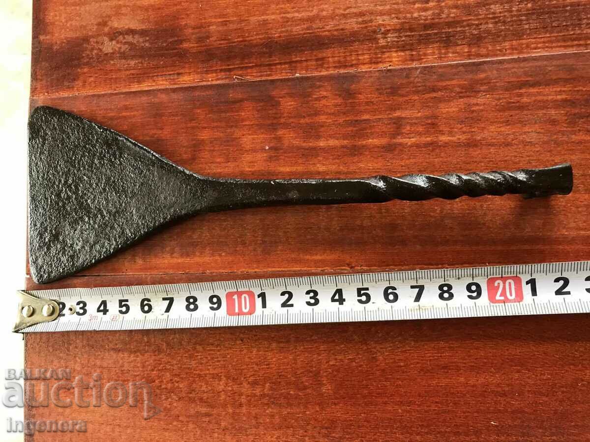 Auction SCAPE SCAPE OLD FORGED TOOL Auction SCAPE SCAPE OLD FORGED TOOL