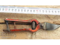 Old small Vine shears - marking