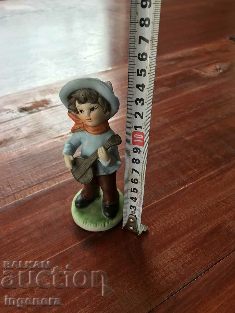 PORCELAIN FIGURE COURT OF OLD GERMANY with price 13.00 BGN | € 6.65 PORCELAIN FIGURE COURT OF OLD GERMANY with price 13.00 BGN | € 6.65