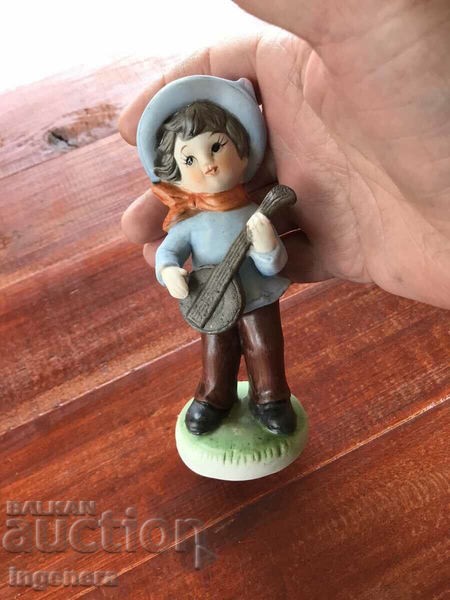 Delivery of PORCELAIN FIGURE COURT OF OLD GERMANY Delivery of PORCELAIN FIGURE COURT OF OLD GERMANY