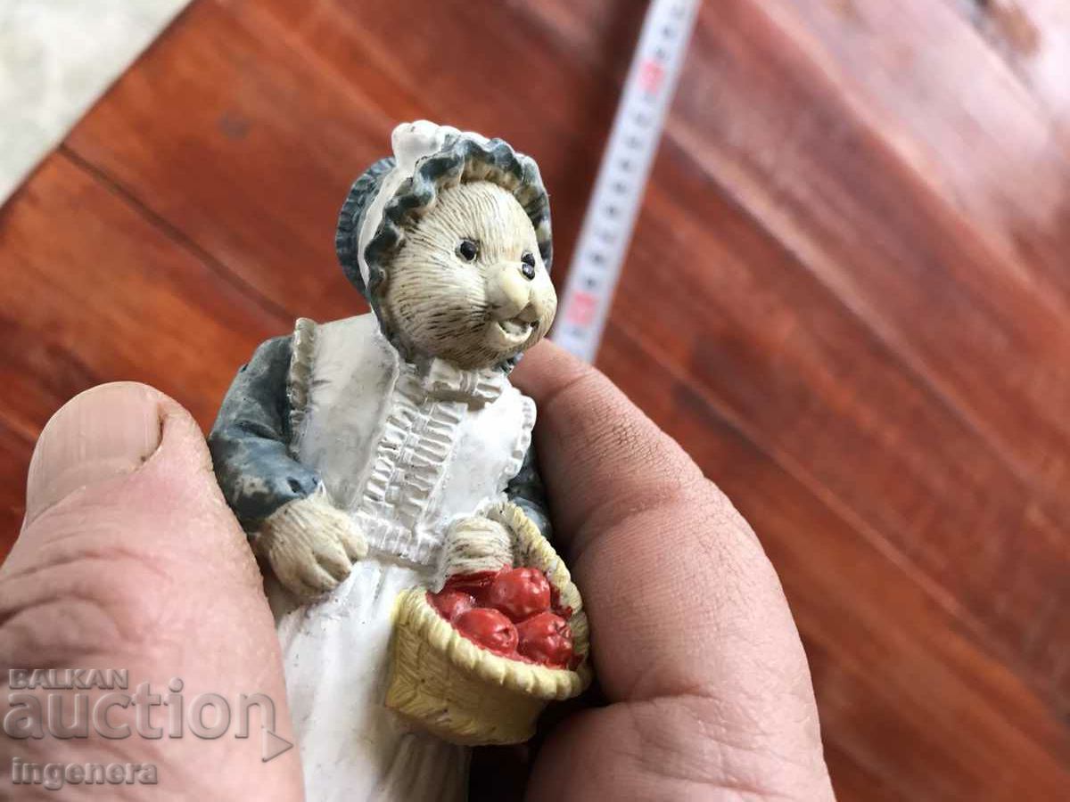 PORCELAIN FIGURE STATUE with price 9.00 BGN | € 4.60 PORCELAIN FIGURE STATUE with price 9.00 BGN | € 4.60