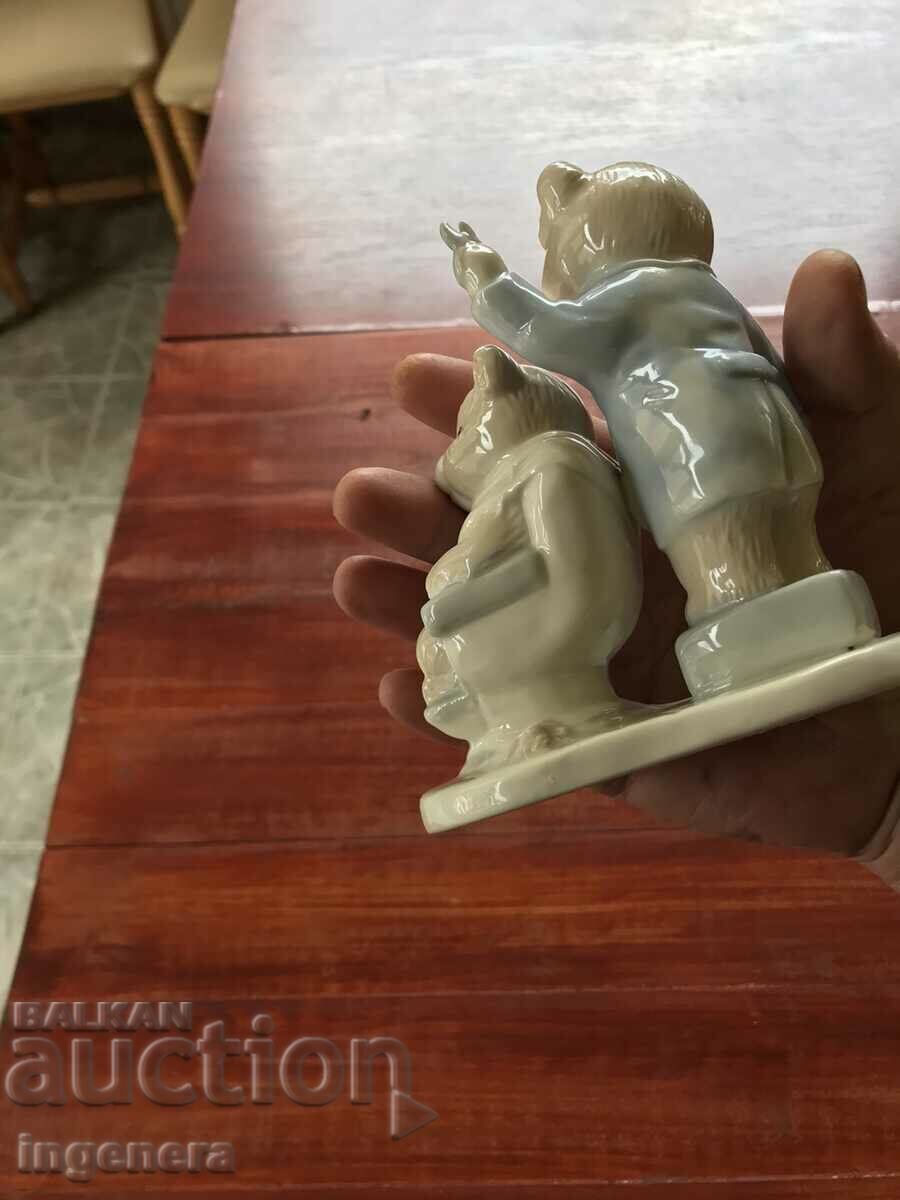 Delivery of PORCELAIN FIGURE STATUE Delivery of PORCELAIN FIGURE STATUE