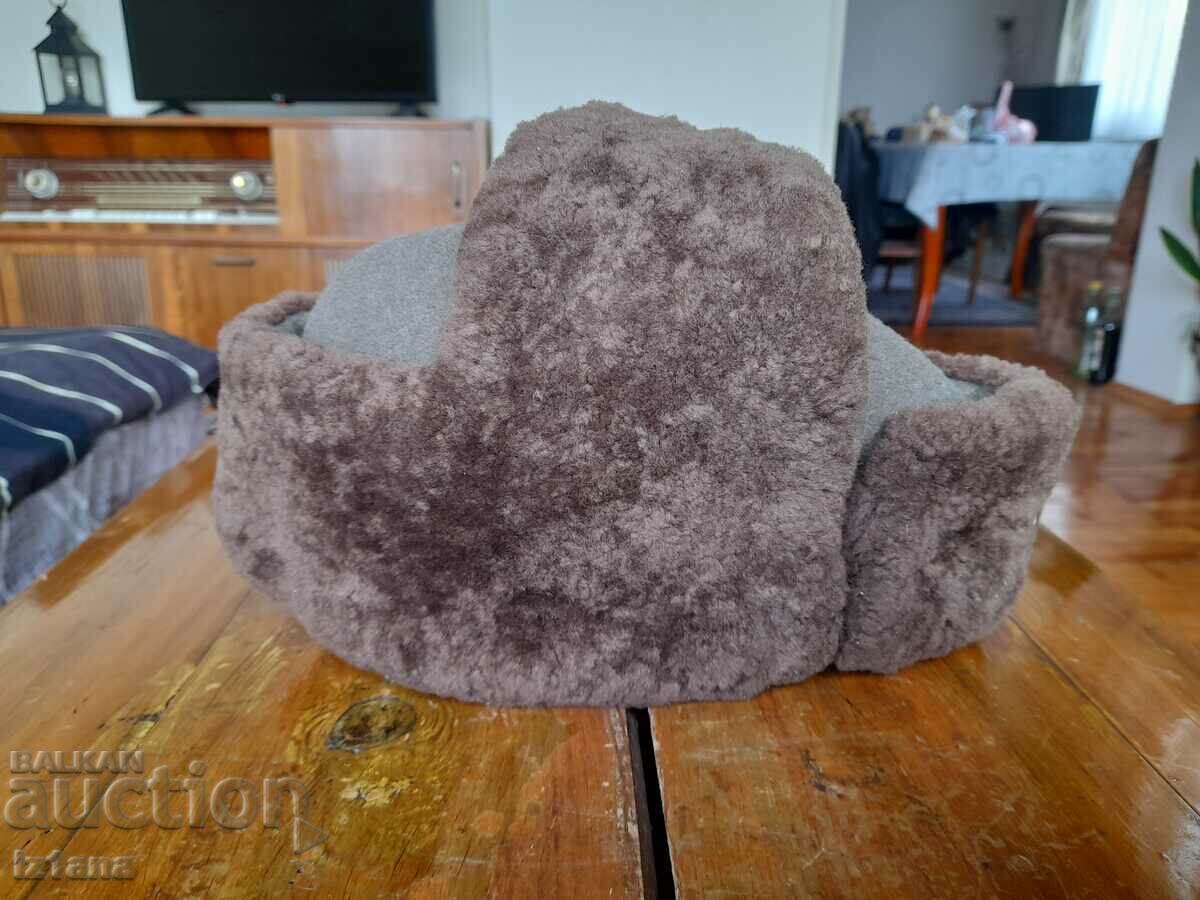 Vechi pălărie, pălărie cu preț 35.00 BGN | € 17.90