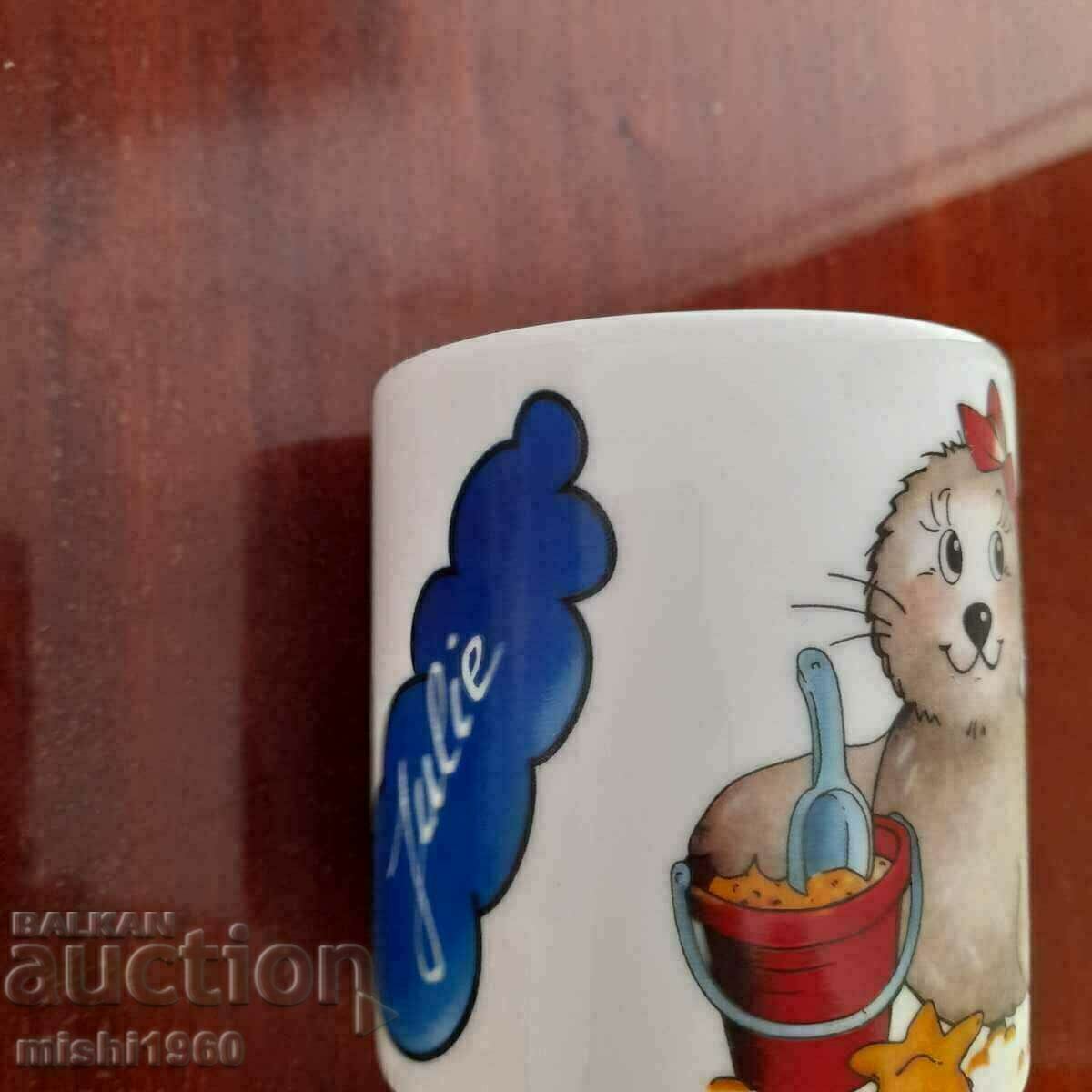 Auction Porcelain cup Auction Porcelain cup