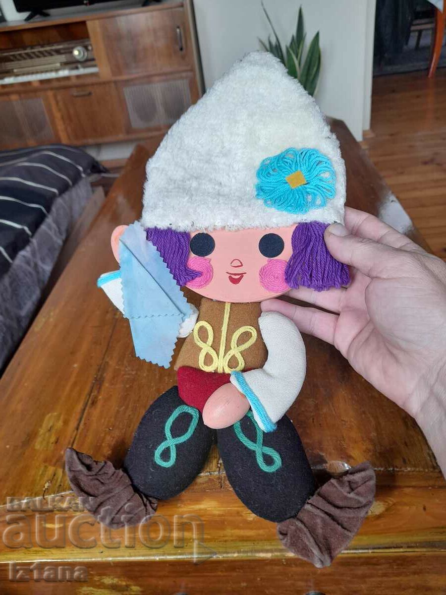 Auction Old wall doll Auction Old wall doll