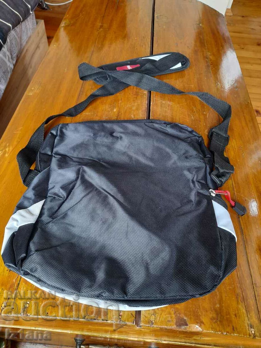 Licitație Rucsac vechi, rucsac Coca Cola, Coca Cola Licitație Rucsac vechi, rucsac Coca Cola, Coca Cola