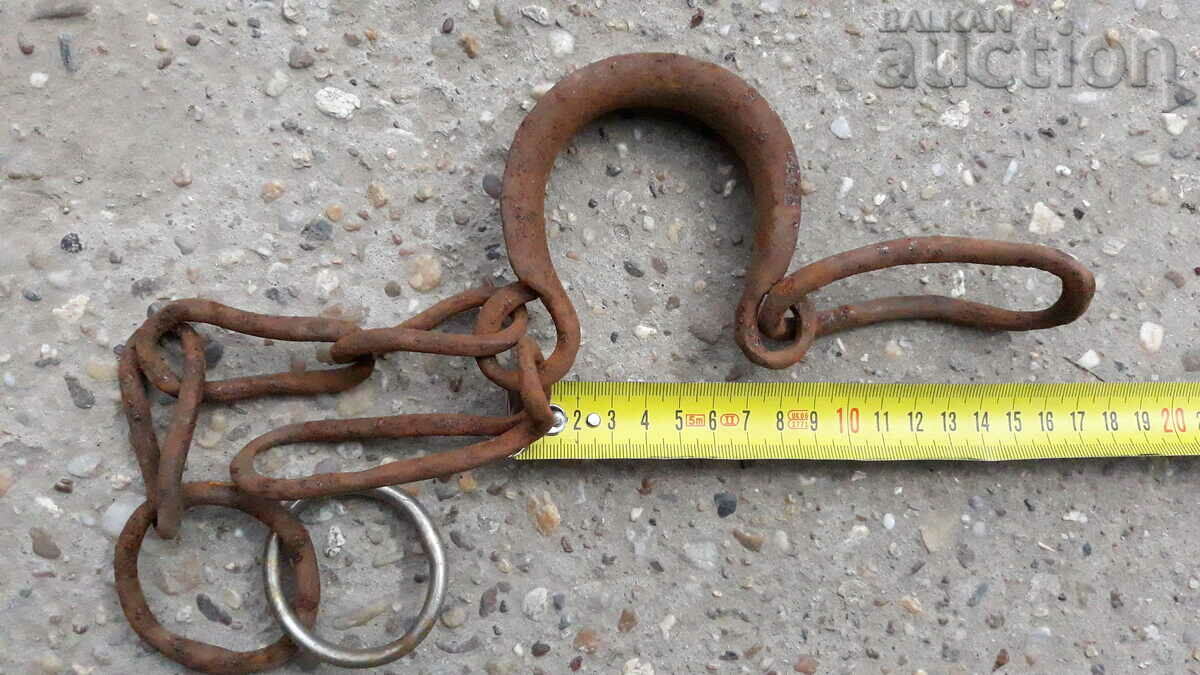 Delivery of Old hand forged beads, chains, pranks, chains