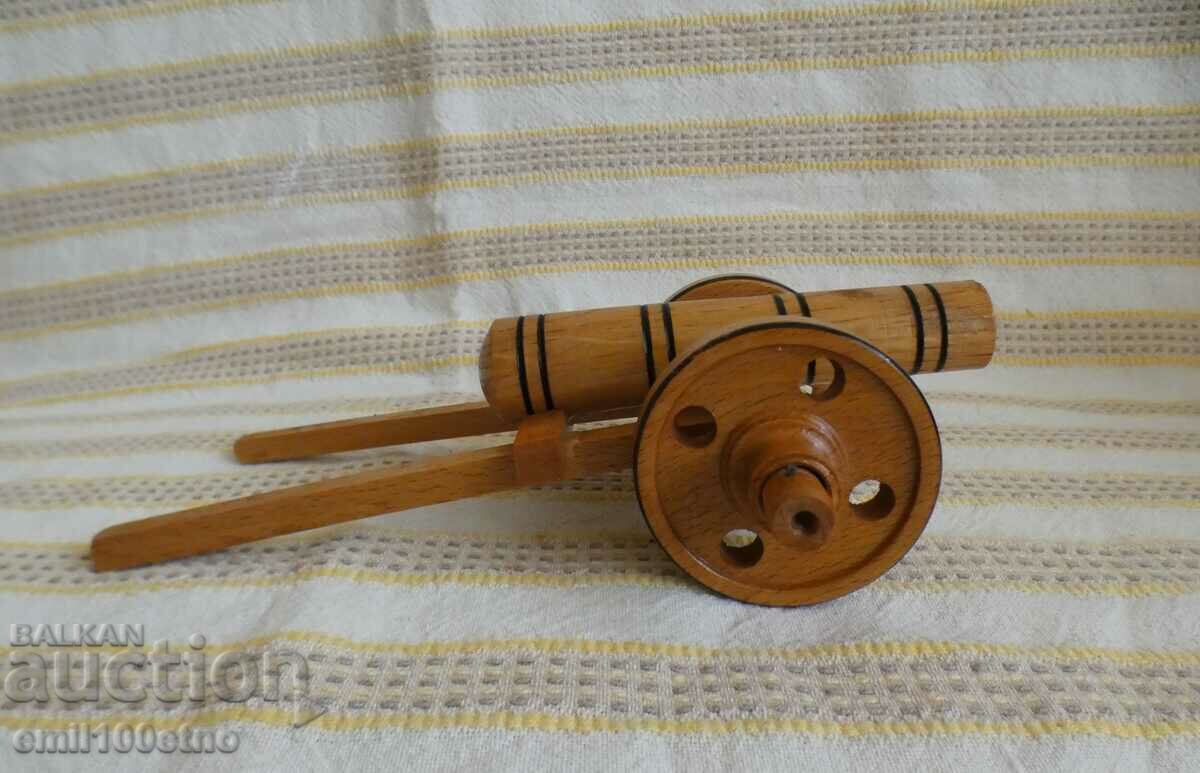 Model of the Cherry ball souvenir cannon Koprivshtitsa