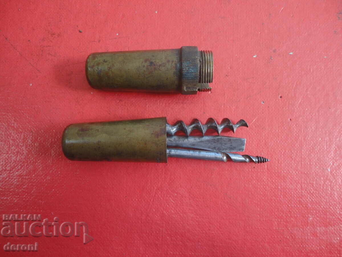 Vintage Army Bronze Zip Screwdriver with price 280.00 BGN | € 143.16