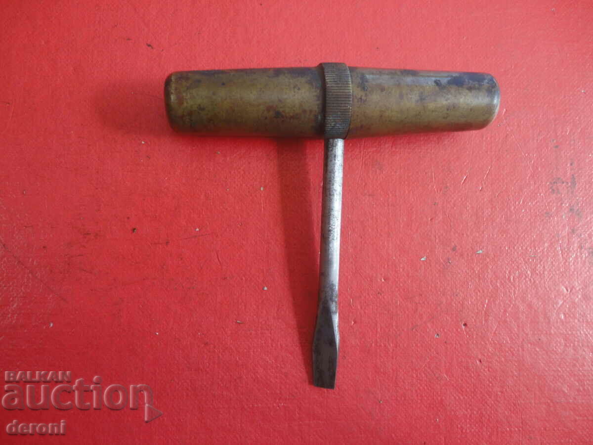 Delivery of Vintage Army Bronze Zip Screwdriver