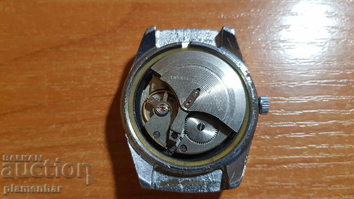 Poljot cu preț 79.00 BGN | € 40.39 Poljot cu preț 79.00 BGN | € 40.39