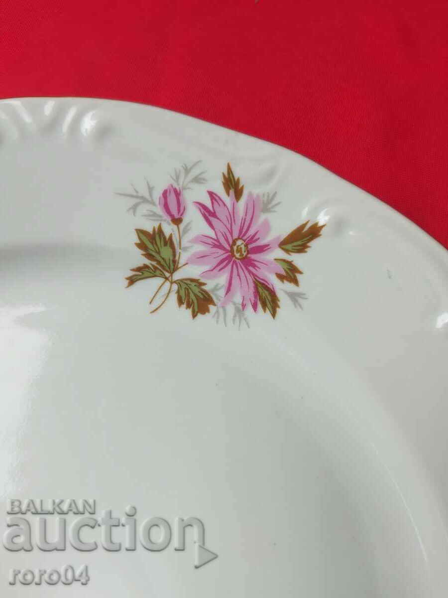 Delivery of PLATEAU - PORCELAIN - NRB Delivery of PLATEAU - PORCELAIN - NRB