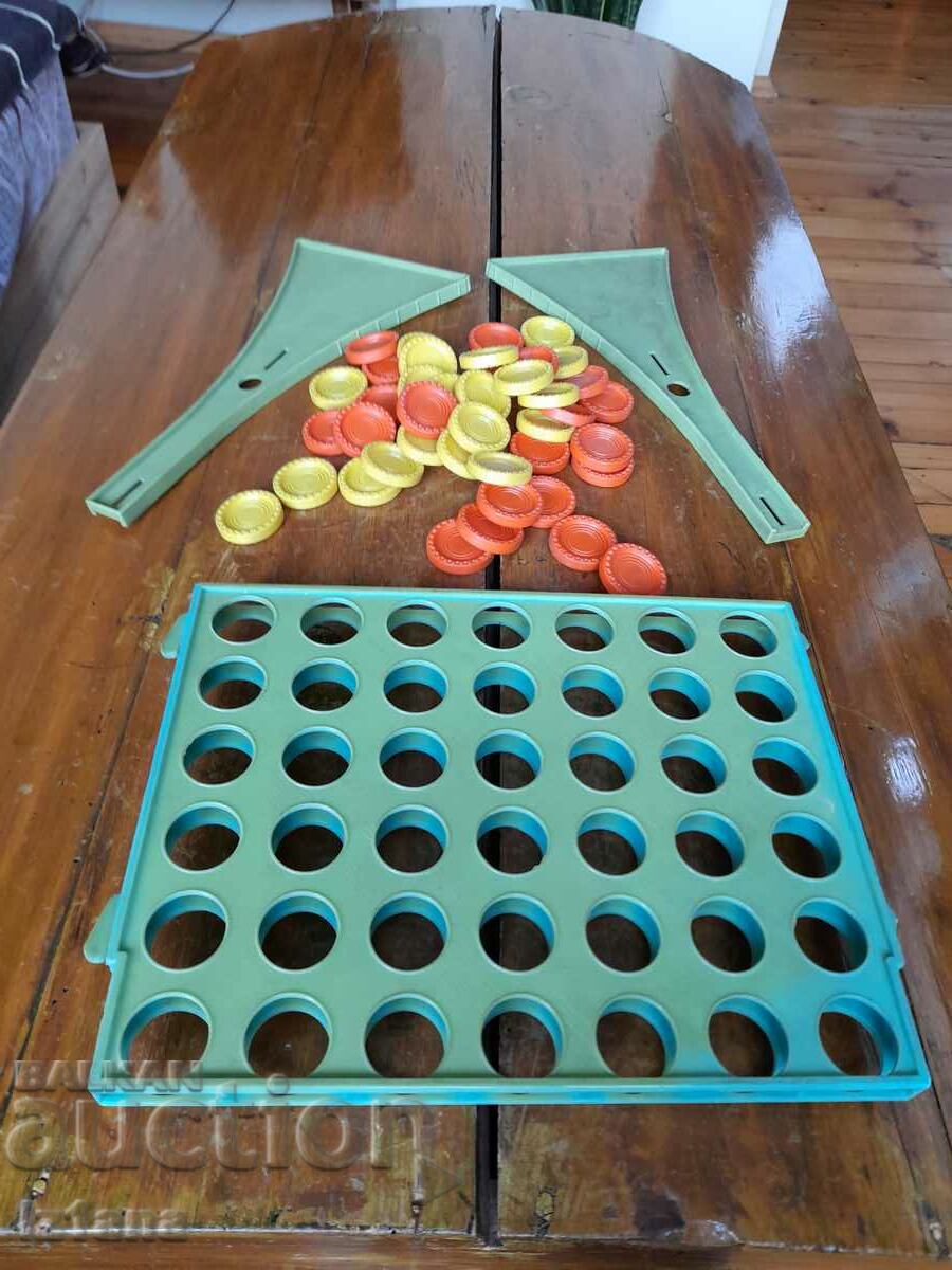 Old game Four Winners with price 40.00 BGN | € 20.45