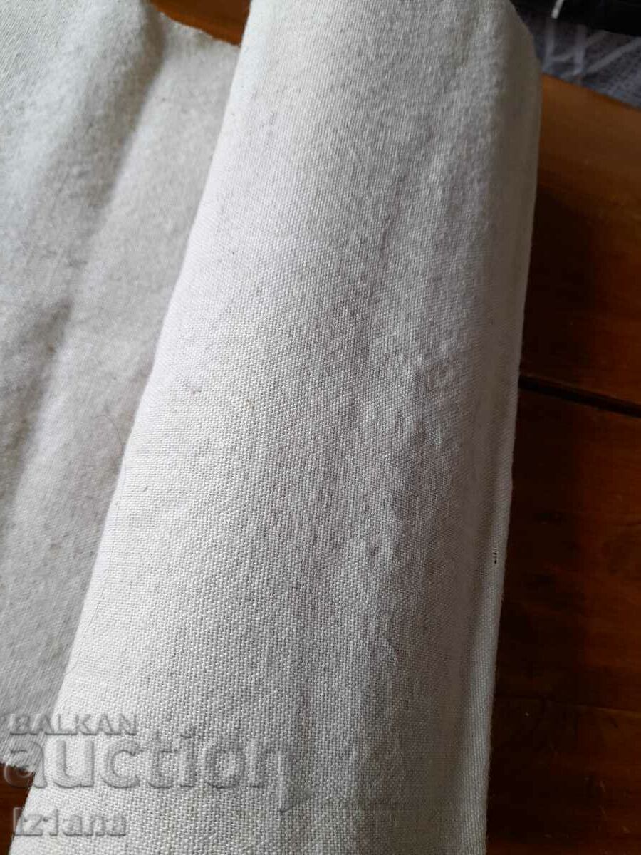 Livrarea Costum antic pentru costum, litak