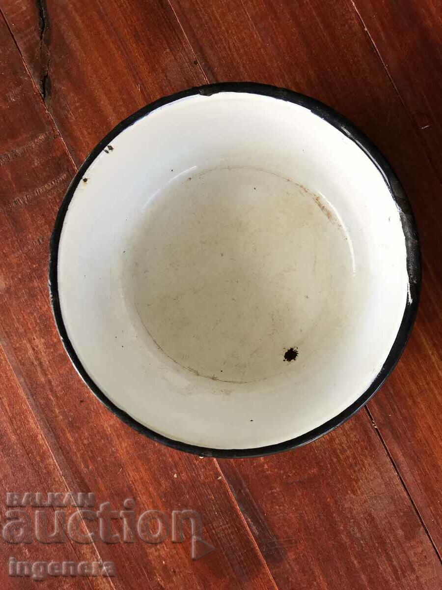 BOWL BOWLER PANICA ENAMEL DISH FROM SOCA with price 5.00 BGN | € 2.56 BOWL BOWLER PANICA ENAMEL DISH FROM SOCA with price 5.00 BGN | € 2.56
