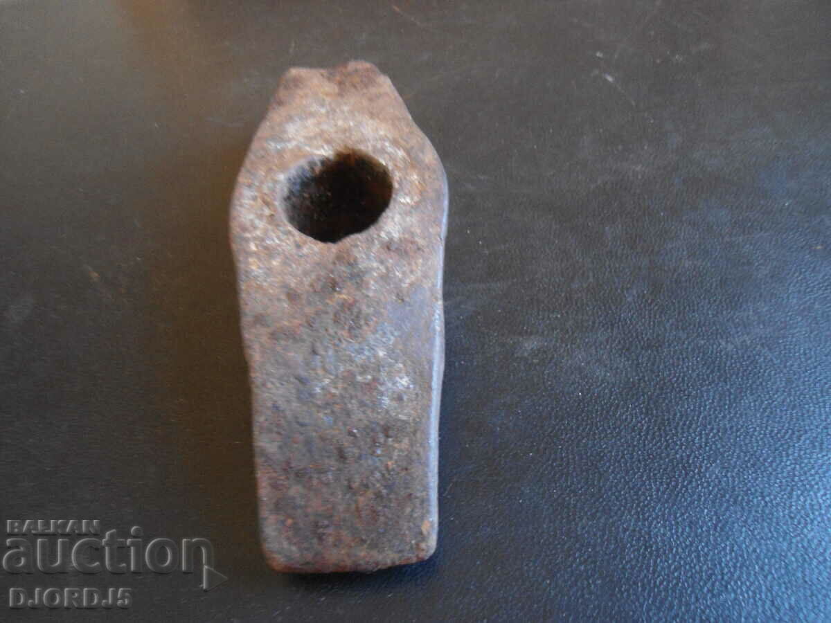 Old specialized hammer, 0.900 kg. with price 7.00 BGN | € 3.58 Old specialized hammer, 0.900 kg. with price 7.00 BGN | € 3.58