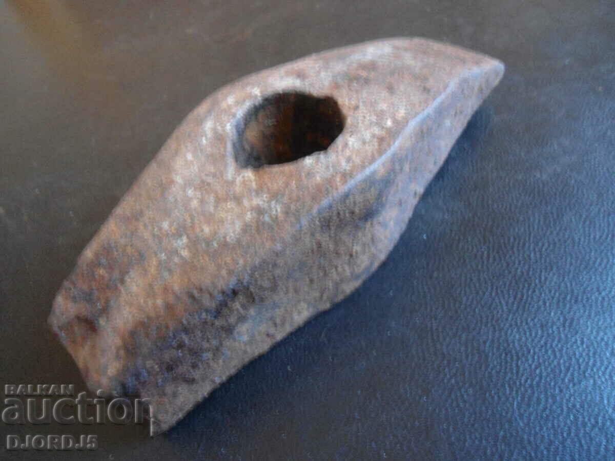 Delivery of Old specialized hammer, 0.900 kg. Delivery of Old specialized hammer, 0.900 kg.