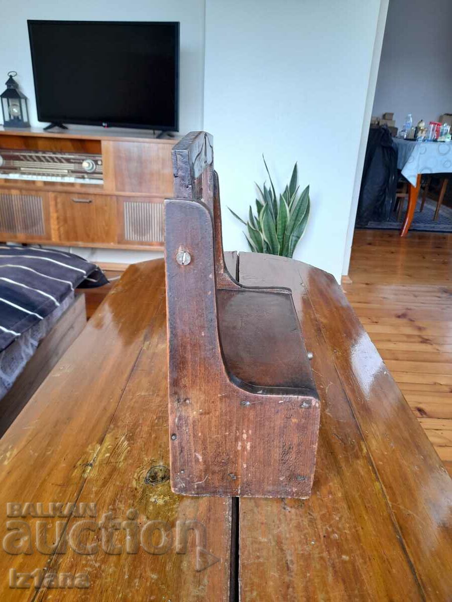 An old bedside table with price 70.00 BGN | € 35.79 An old bedside table with price 70.00 BGN | € 35.79