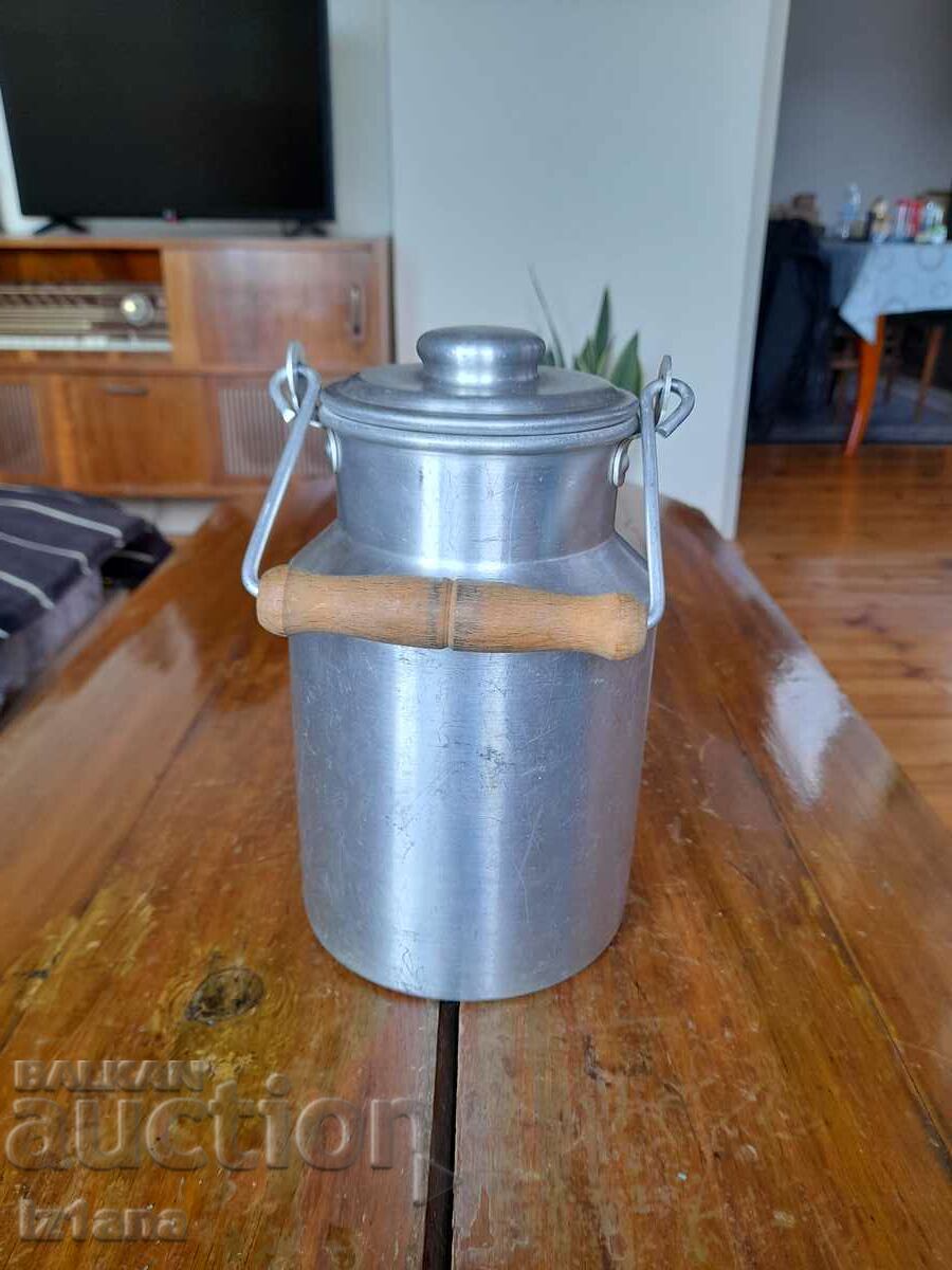 Стара алуминиева котленка,гюм с цена 30.00 лв. | € 15.34 Стара алуминиева котленка,гюм с цена 30.00 лв. | € 15.34