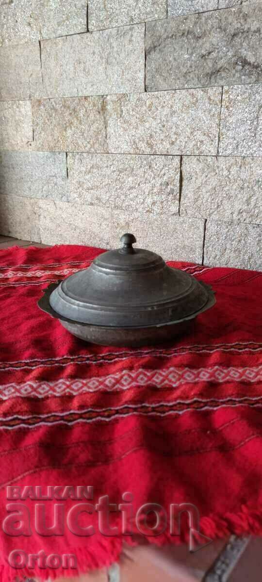 Auction OLD RENAISSANCE COPPER VESSEL - SAHAN Auction OLD RENAISSANCE COPPER VESSEL - SAHAN