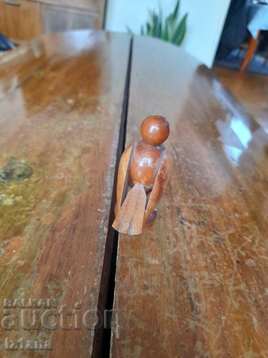 Livrarea Figurină veche din lemn, pui Livrarea Figurină veche din lemn, pui