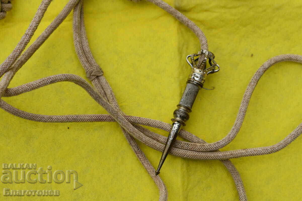 Royal Achilbant cu preț 70.00 BGN | € 35.79 Royal Achilbant cu preț 70.00 BGN | € 35.79