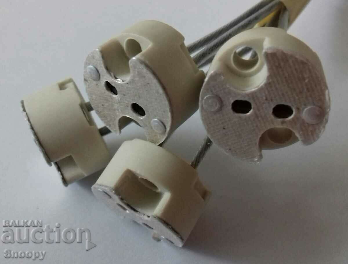 Ceramic socket G9 - set of 4 pcs. with cables with price 1.00 BGN | € 0.51 Ceramic socket G9 - set of 4 pcs. with cables with price 1.00 BGN | € 0.51