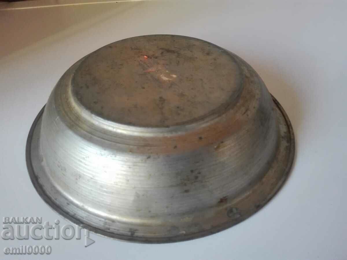 Auction Old copper plate, saucer. Auction Old copper plate, saucer.