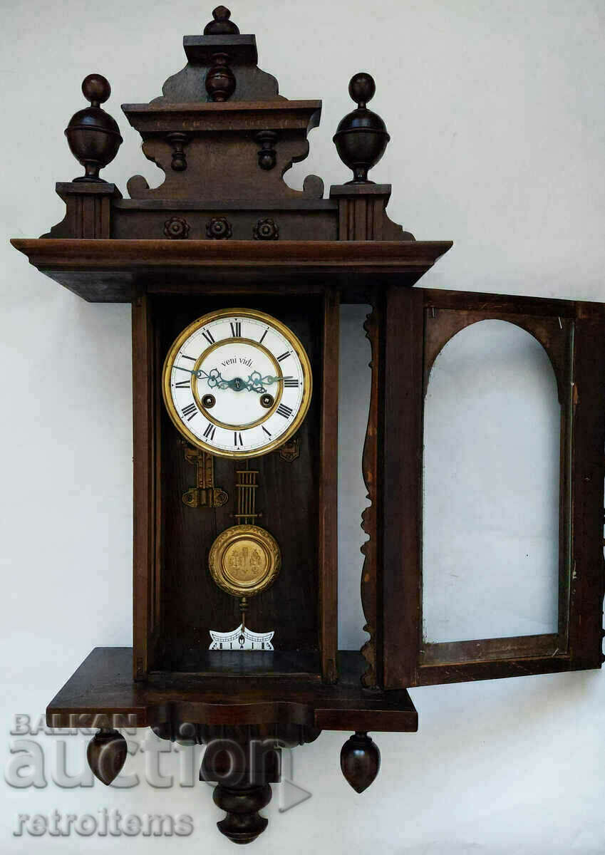 Старинен стенен часовник Friedrich Mauthe, начало на XX век