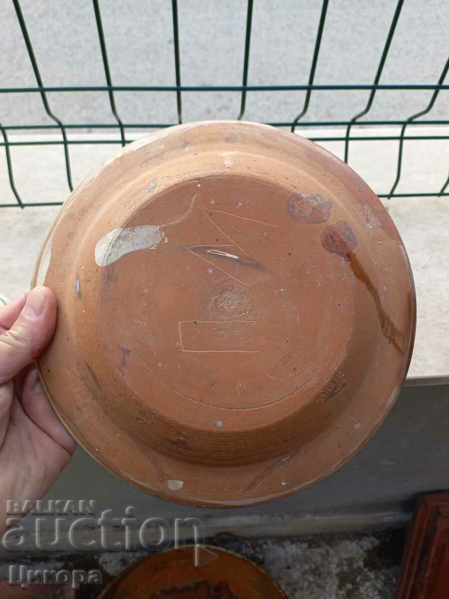 Delivery of OLD PAINTED POTTERY PLATE SEAL Delivery of OLD PAINTED POTTERY PLATE SEAL