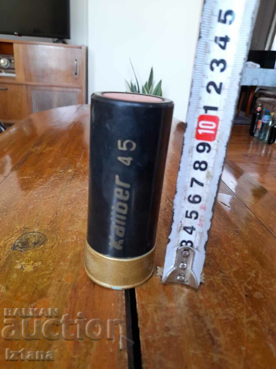 Old tourist, hunting cups with price 27.00 BGN | € 13.80 Old tourist, hunting cups with price 27.00 BGN | € 13.80