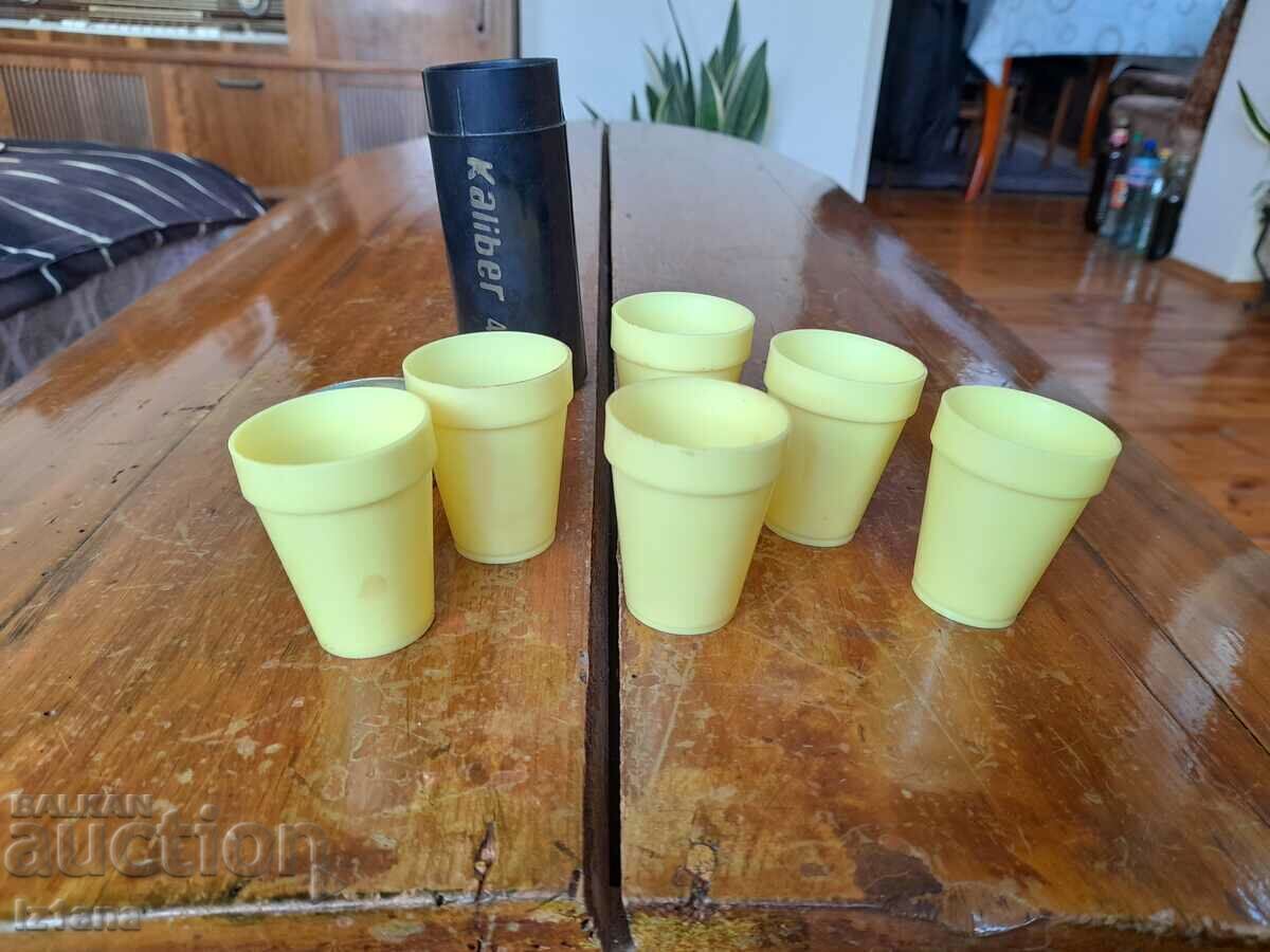 Delivery of Old tourist, hunting cups Delivery of Old tourist, hunting cups