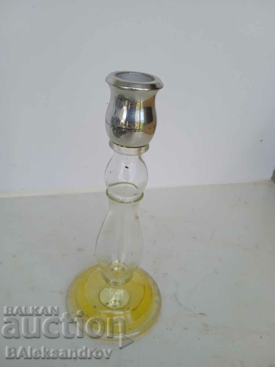 Delivery of An interesting perfume in the shape of a candlestick Delivery of An interesting perfume in the shape of a candlestick