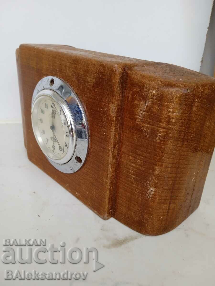 Old large table mechanical clock with price 28.00 BGN | € 14.32 Old large table mechanical clock with price 28.00 BGN | € 14.32