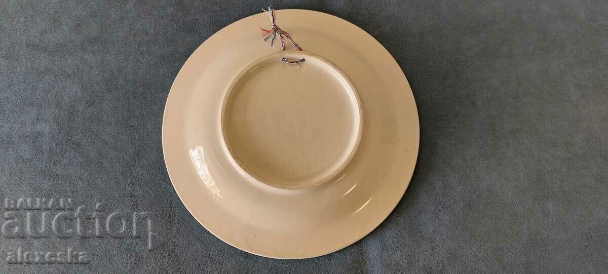 Wall plate - white ceramic - 6 Wall plate - white ceramic - 6