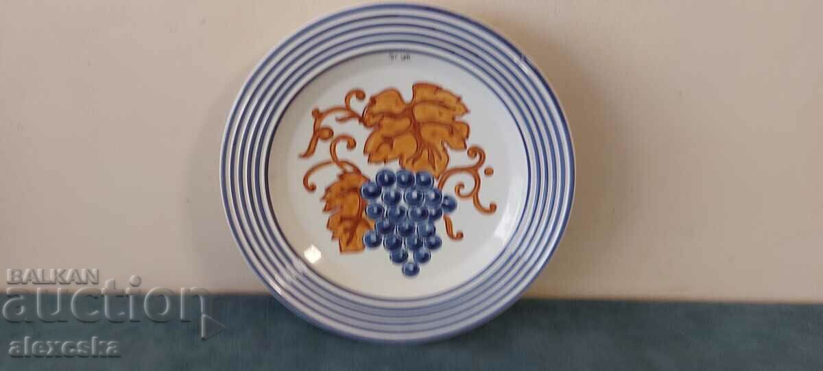 Wall plate - white ceramic - 7 Wall plate - white ceramic - 7