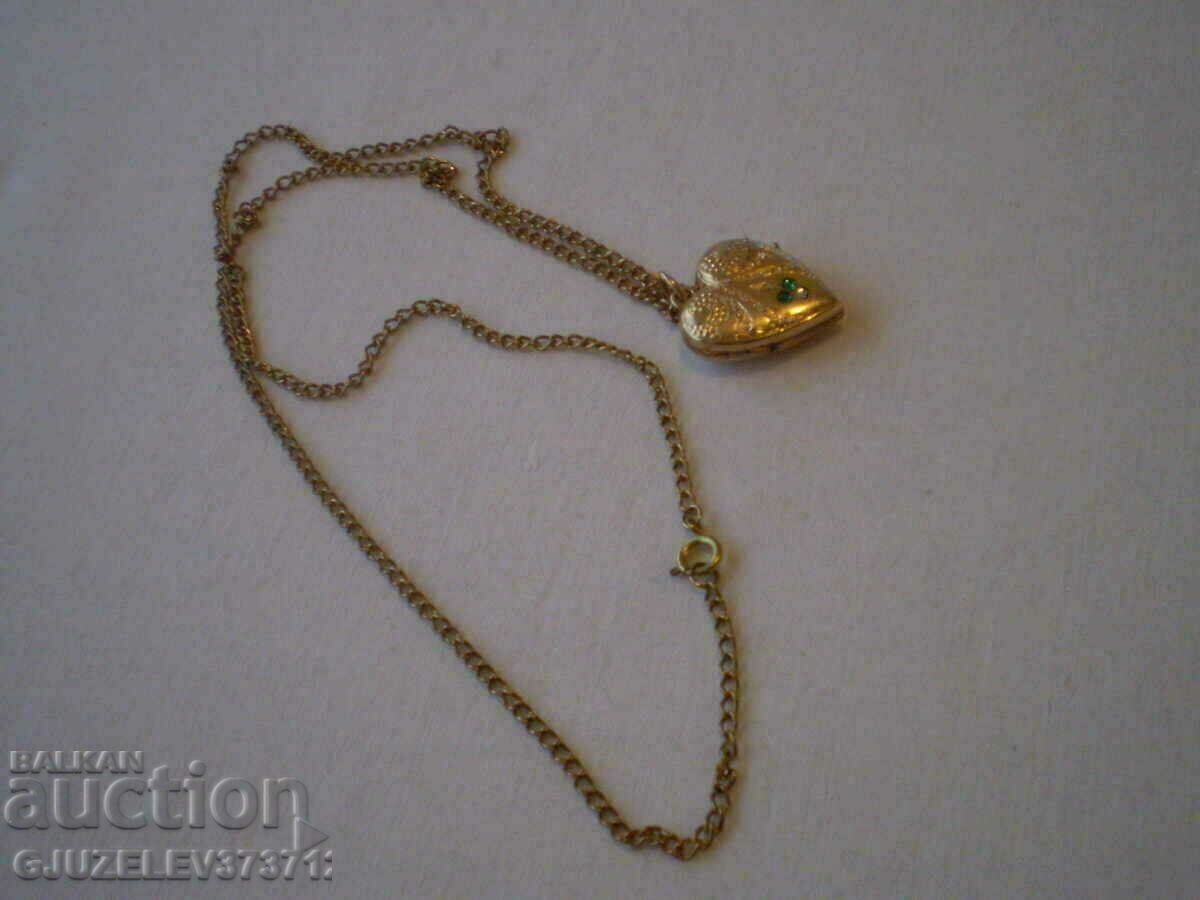 Livrarea 1930 - MEDALION DE AUR DUBLU INIMĂ PENTRU FOTO