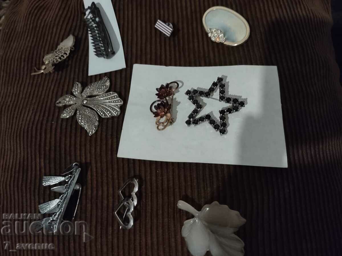 Auction Lot of brooches, brooch, very different and interesting Auction Lot of brooches, brooch, very different and interesting