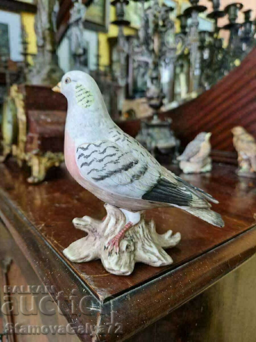 Delivery of A lovely antique porcelain figure statuette Delivery of A lovely antique porcelain figure statuette