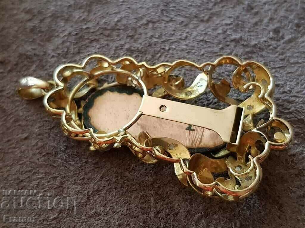 18K GOLD DIAMONDS DIAMONDS medallion gold Madonna - 7 18K GOLD DIAMONDS DIAMONDS medallion gold Madonna - 7