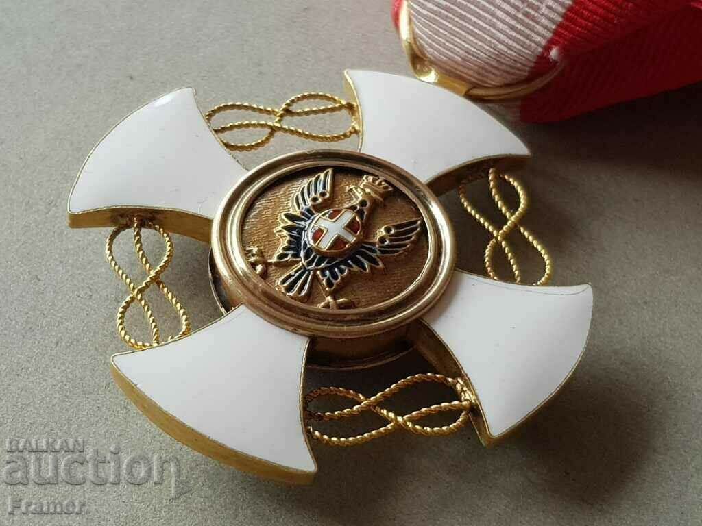 Gold Italian Order of the Crown Victor Emmanuel III gold - 6 Gold Italian Order of the Crown Victor Emmanuel III gold - 6