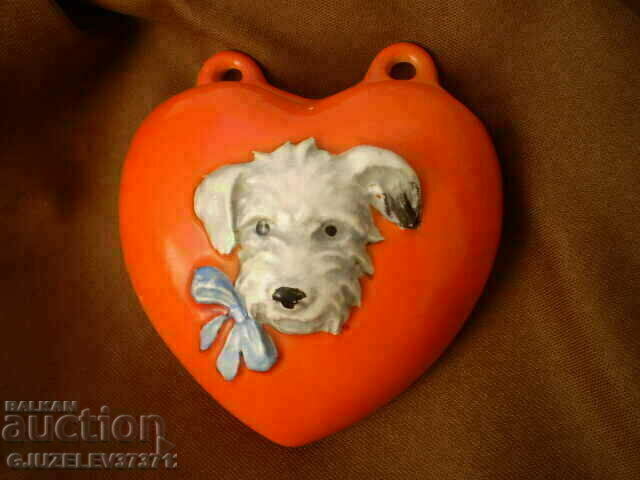 Auction Rare find heart vase with dog very rare Hummel Goebel Auction Rare find heart vase with dog very rare Hummel Goebel