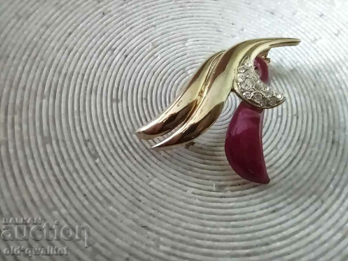 Delivery of Attractive BROOCH, Silver 925, gilding and enamel Delivery of Attractive BROOCH, Silver 925, gilding and enamel