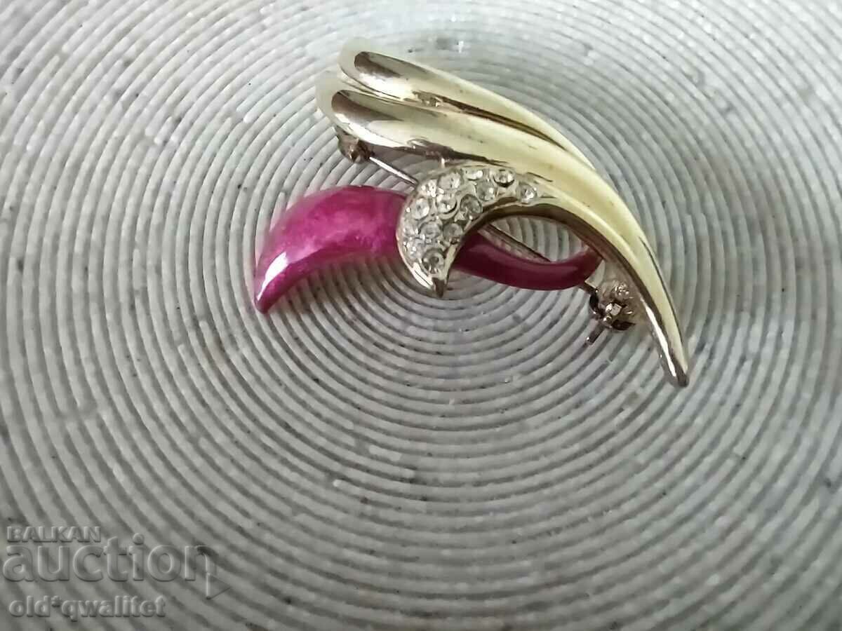 Attractive BROOCH, Silver 925, gilding and enamel Attractive BROOCH, Silver 925, gilding and enamel