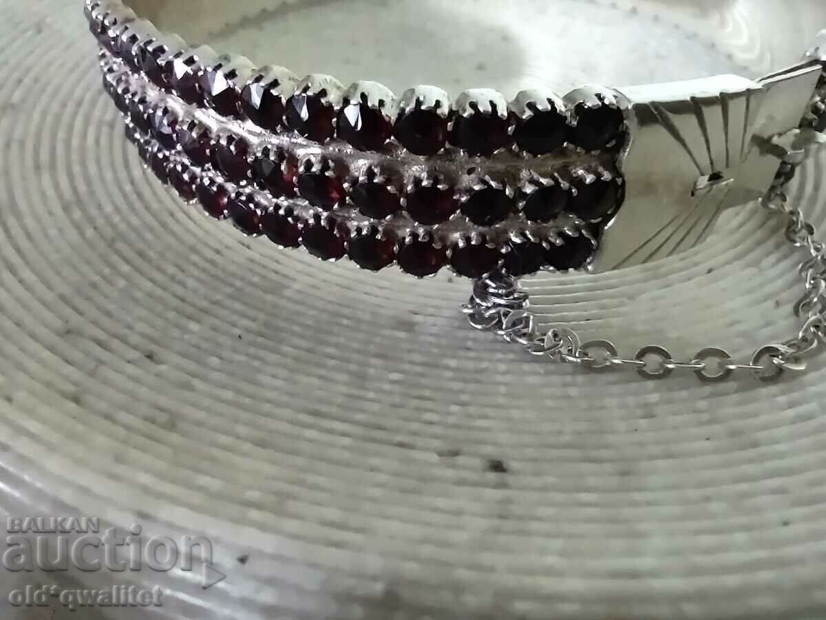Delivery of ORIGINAL SILVER BRACELET with NATURAL GARNET, 900 SILVER Delivery of ORIGINAL SILVER BRACELET with NATURAL GARNET, 900 SILVER