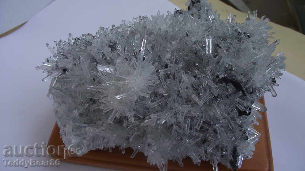 Delivery of MINERAL Mountain crystal - from the Rhodopes Delivery of MINERAL Mountain crystal - from the Rhodopes