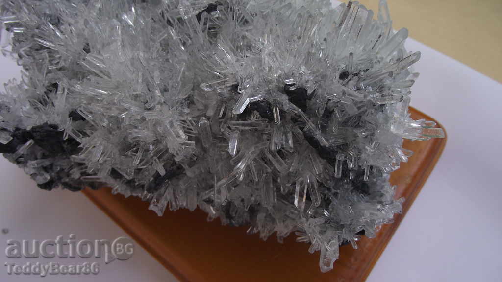 MINERAL Mountain crystal - from the Rhodopes - 6 MINERAL Mountain crystal - from the Rhodopes - 6